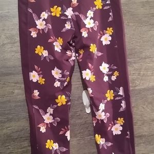 Pink Ultimate high waisted 7/8 ankle leggings  burgundy floral print